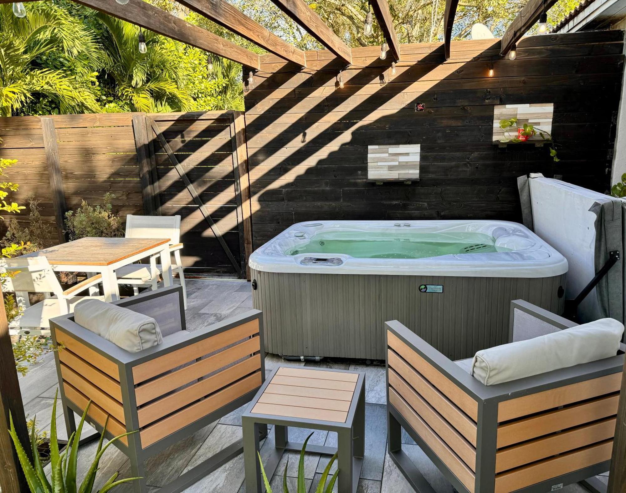 Hot Tub House On Golf Course! 10 Mins To The Beach Miami Esterno foto